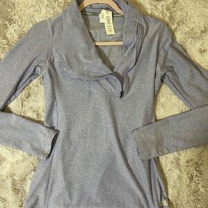 New balance, long sleeve exercise top